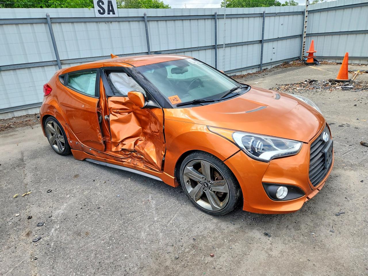 2015 HYUNDAI VELOSTER