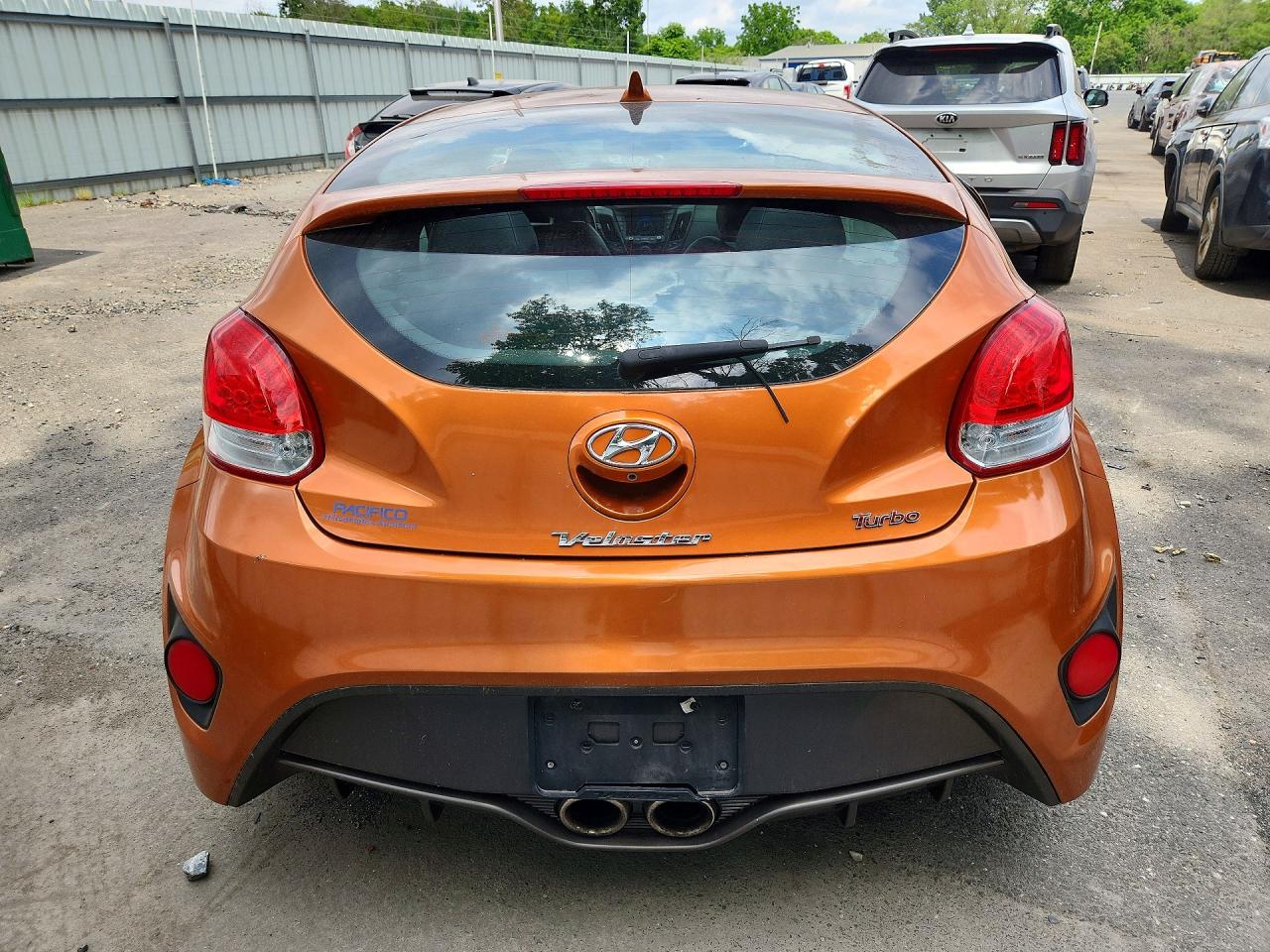 2015 HYUNDAI VELOSTER