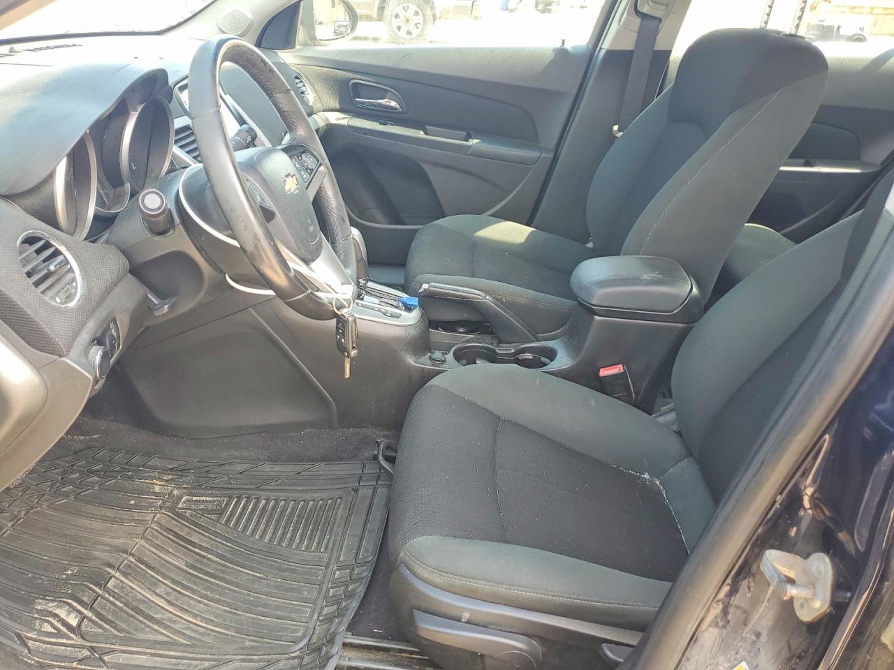 2011 CHEVROLET CRUZE