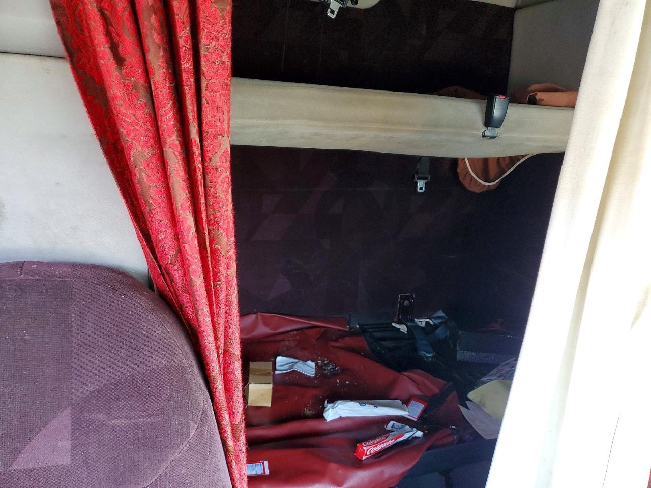 2007 VOLVO VN