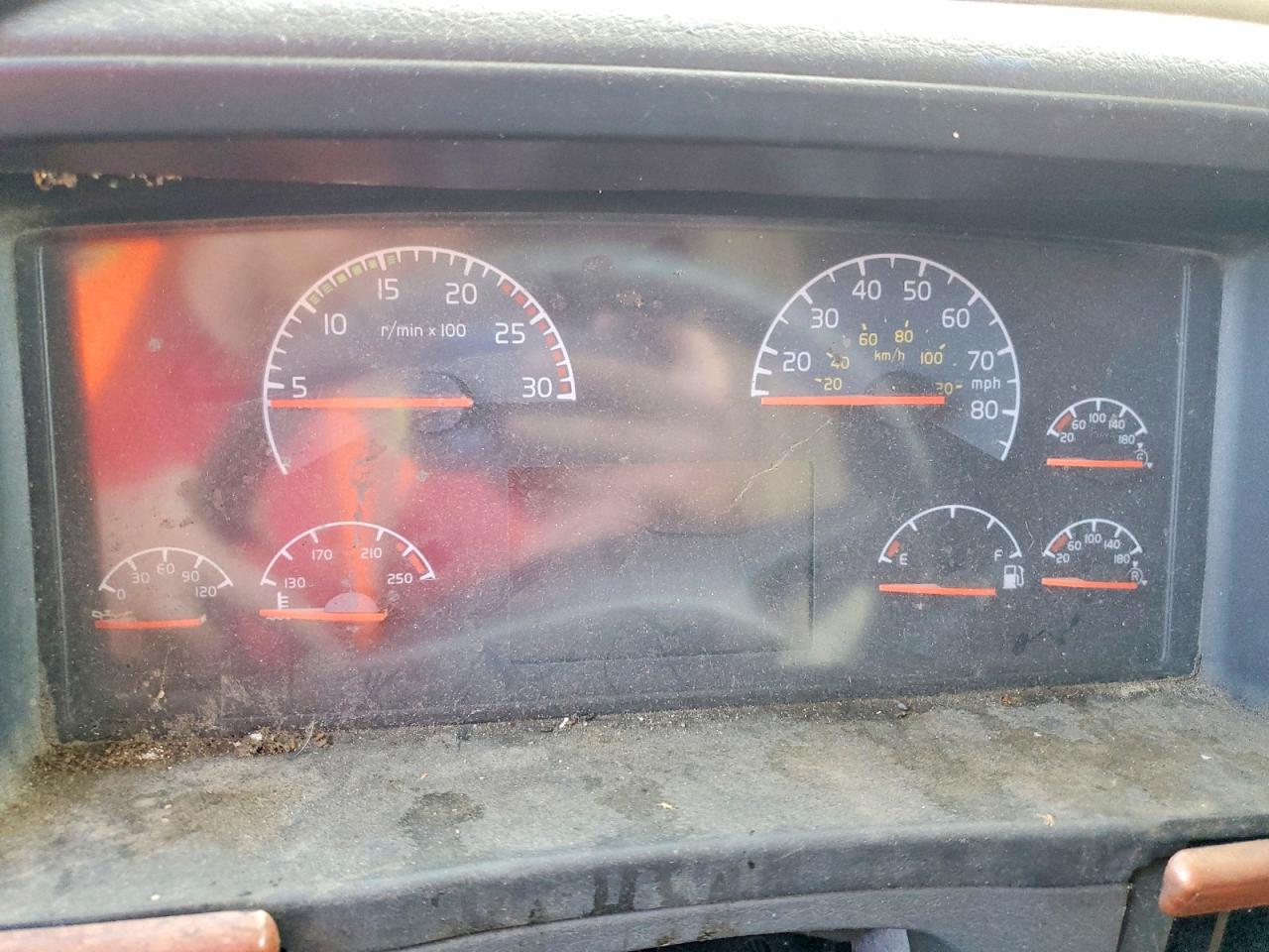 2007 VOLVO VN