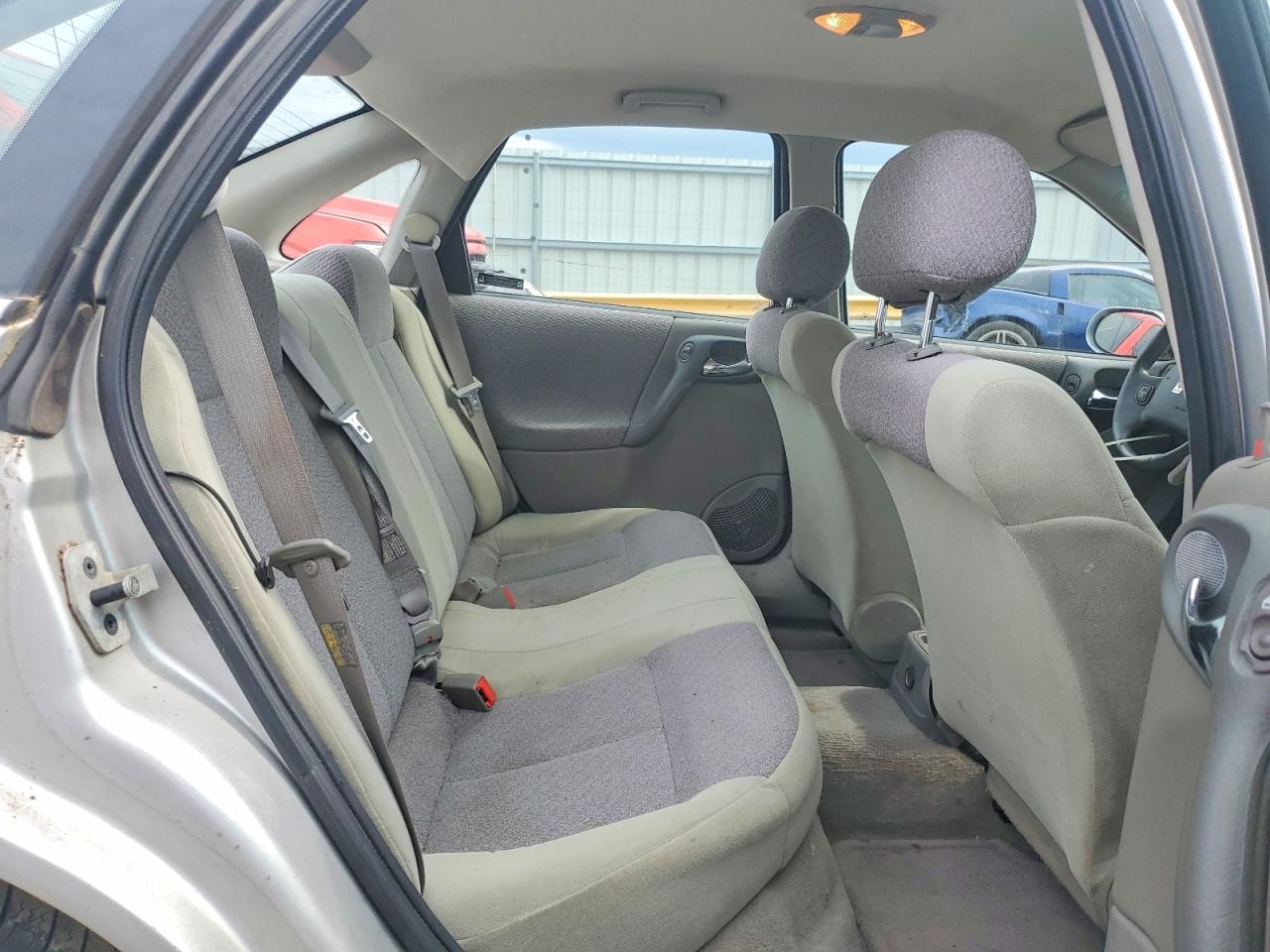 2002 SATURN L100