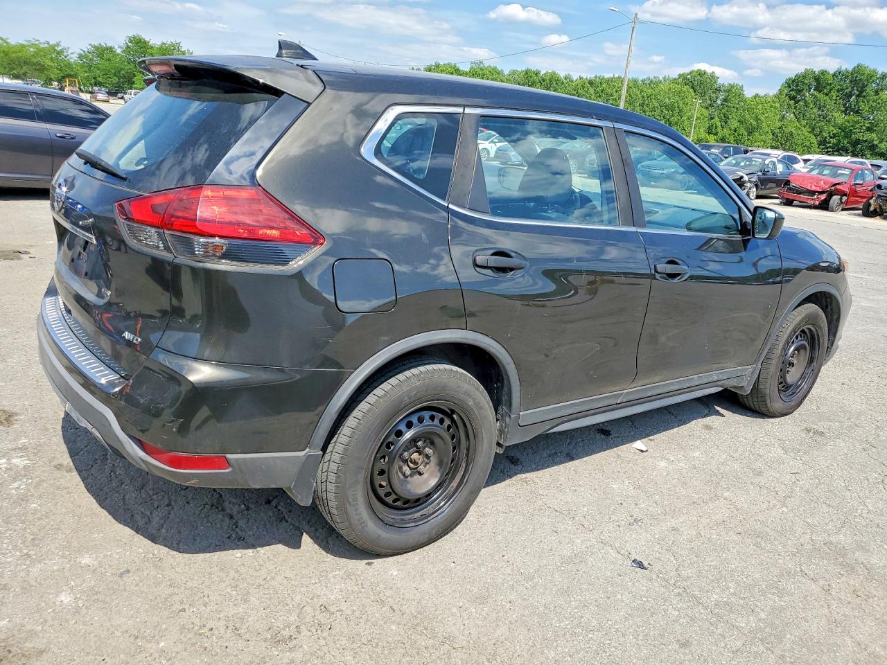 2017 NISSAN ROGUE