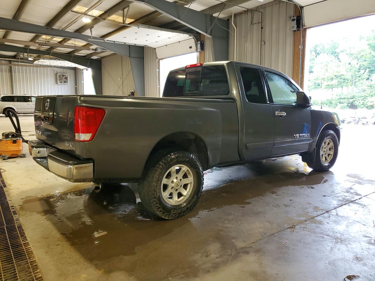 2006 NISSAN TITAN