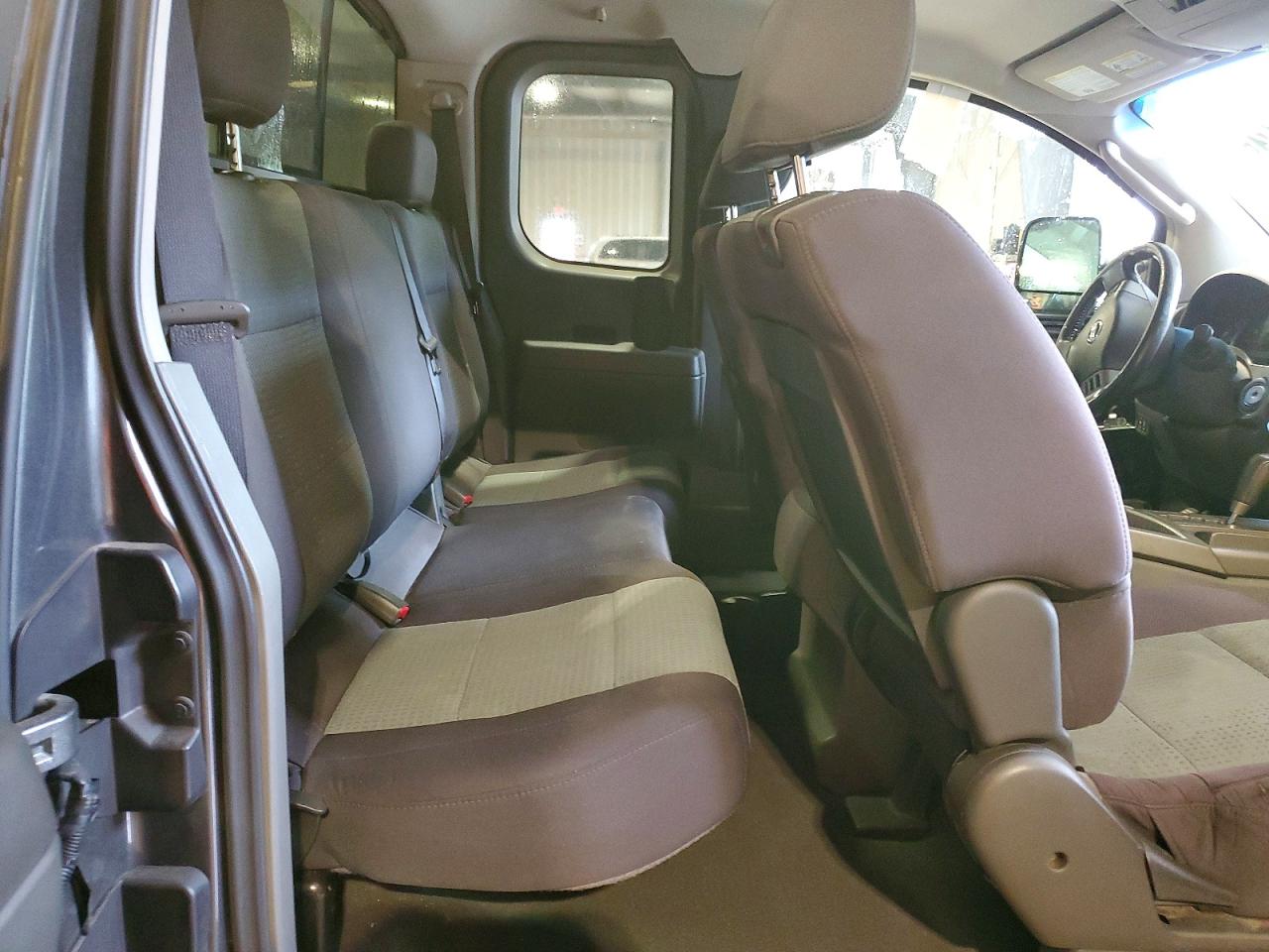 2006 NISSAN TITAN