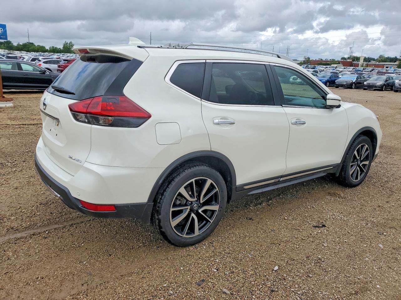 2019 NISSAN ROGUE