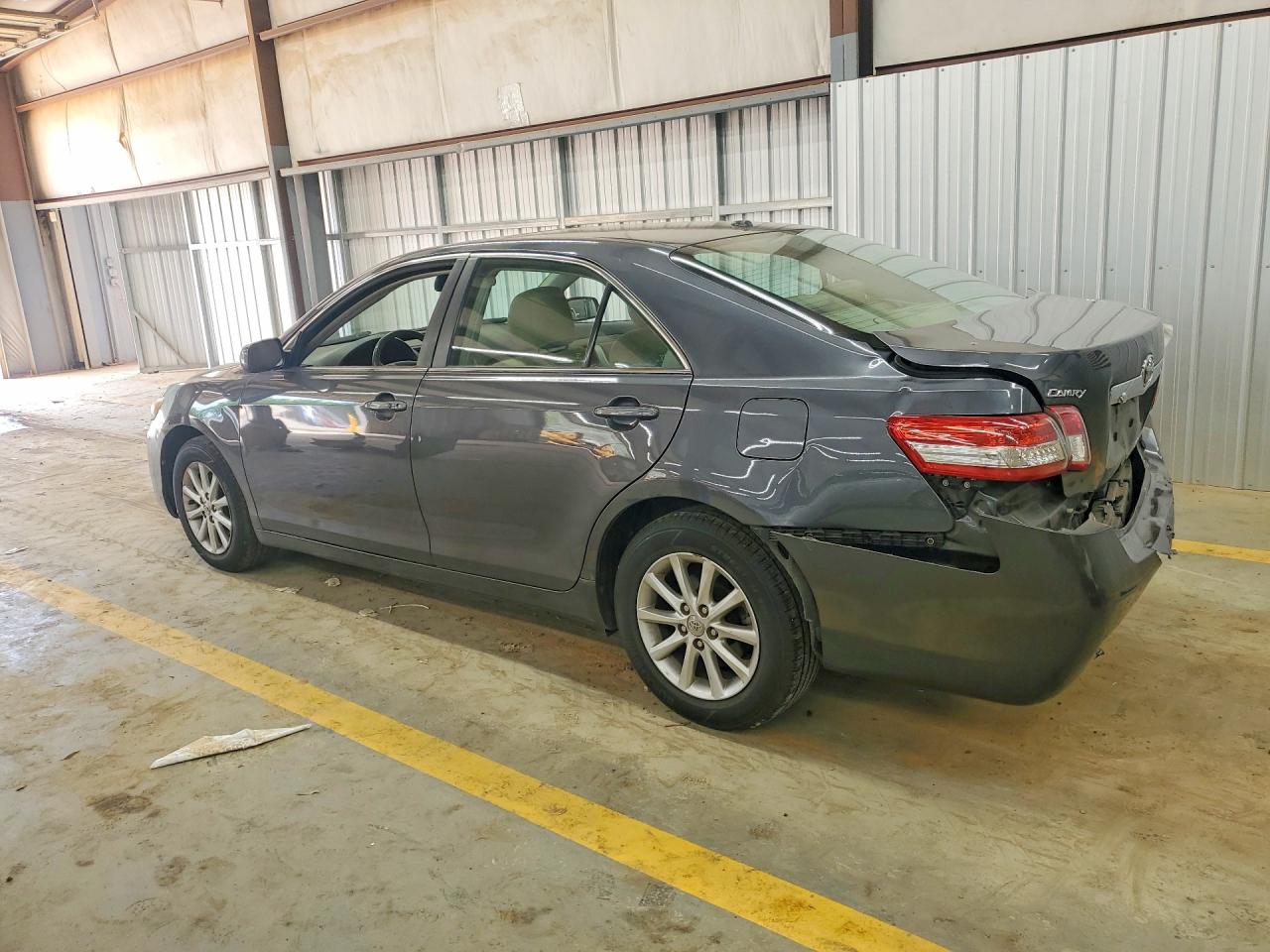 2011 TOYOTA CAMRY