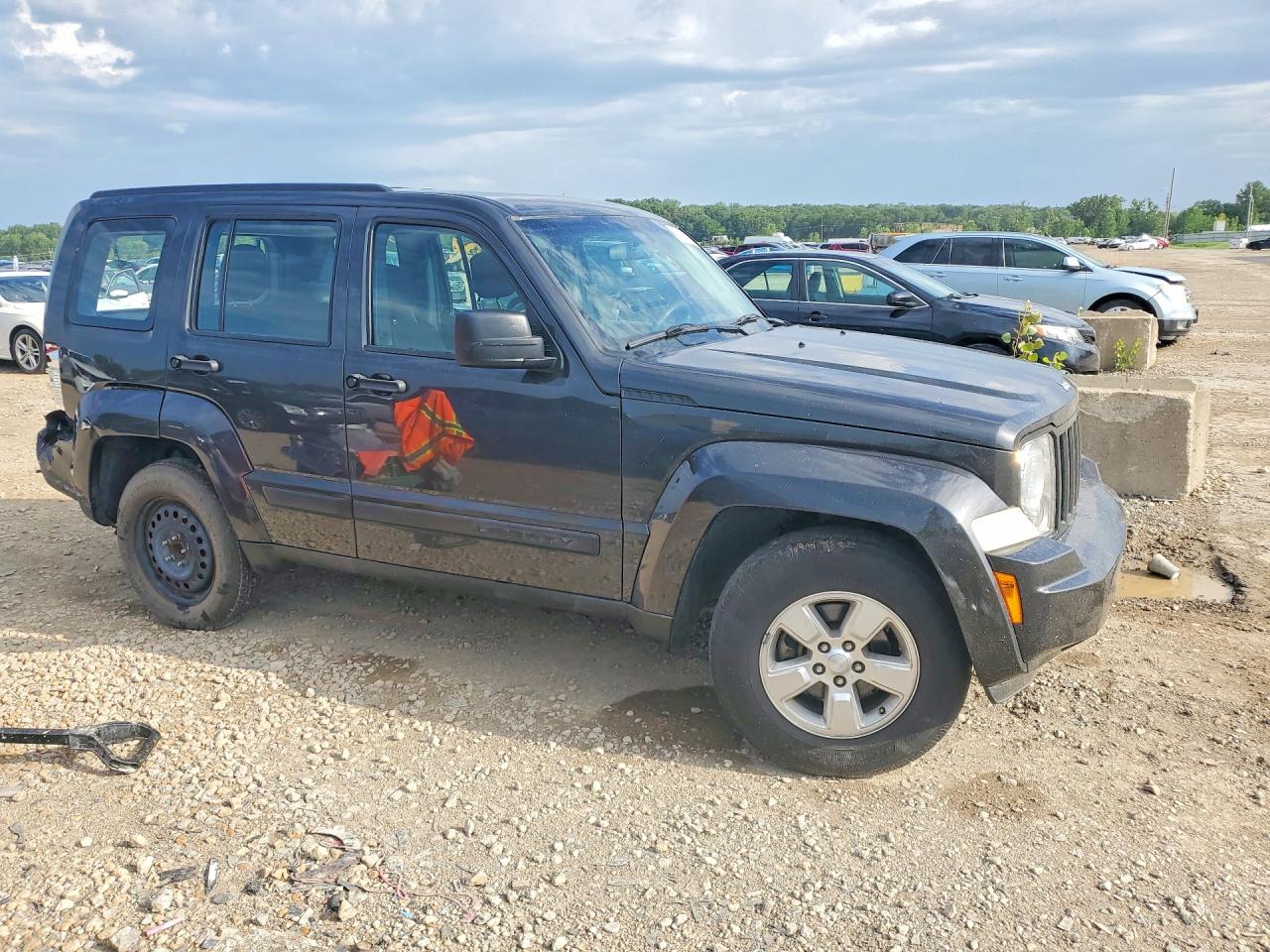 2011 JEEP LIBERTY