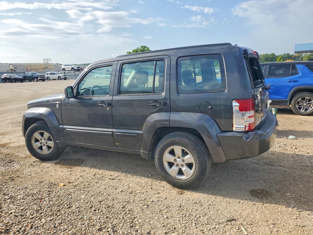 2011 JEEP LIBERTY