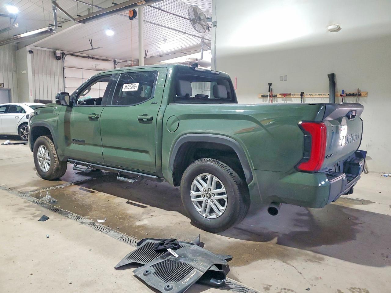 2023 TOYOTA TUNDRA