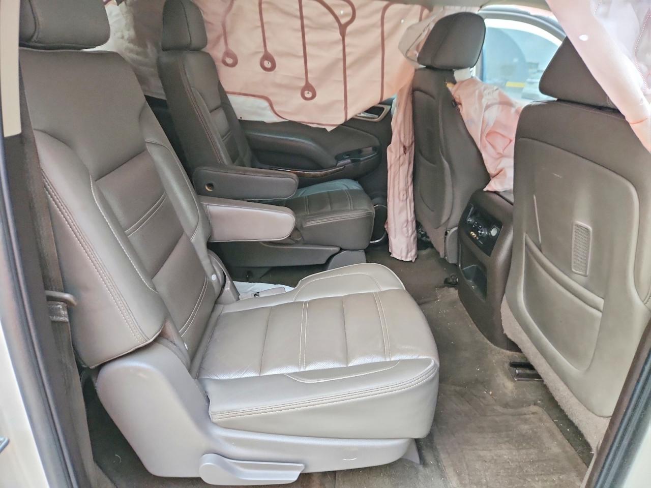 2015 GMC YUKON