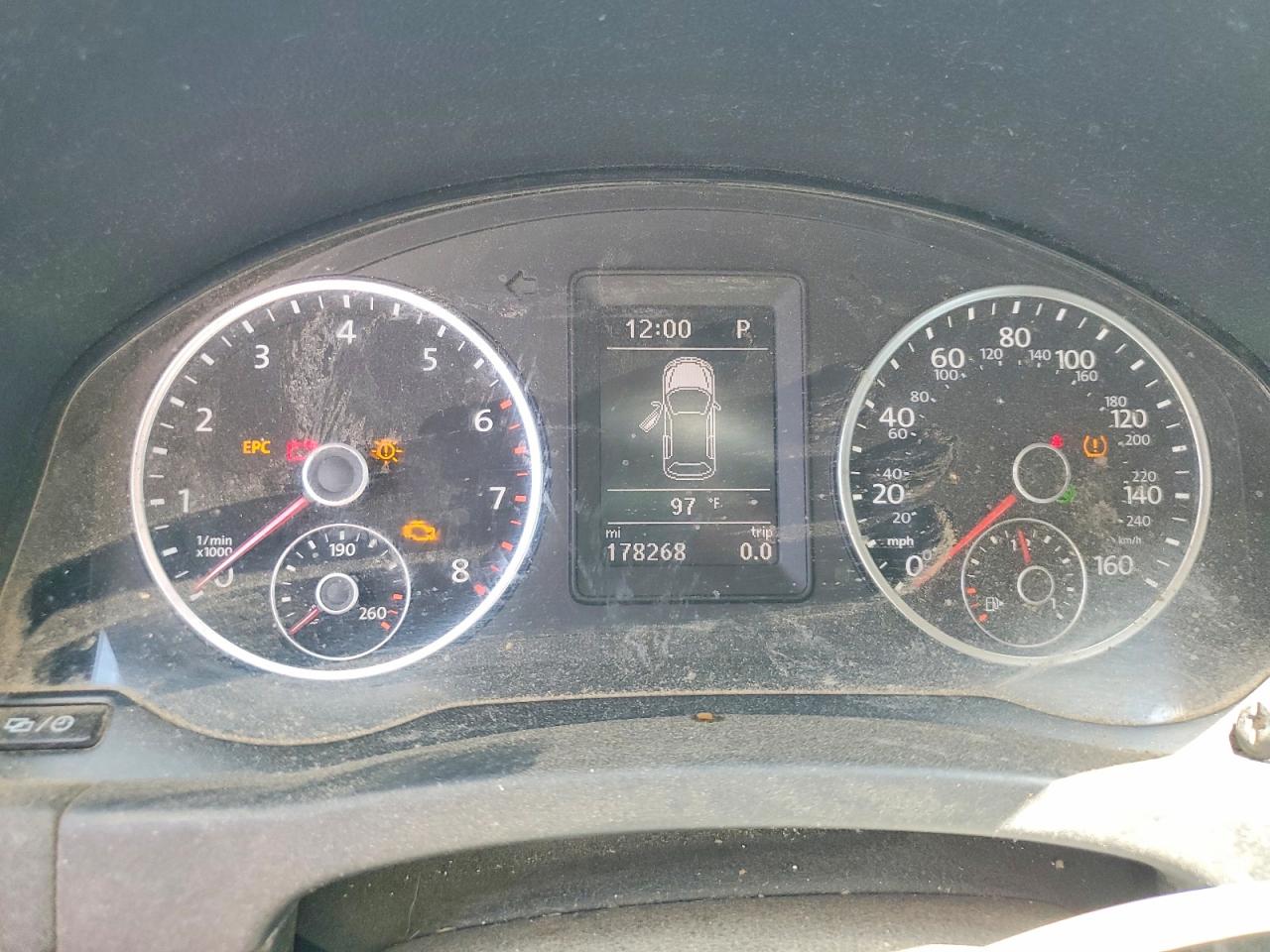 2017 VOLKSWAGEN TIGUAN