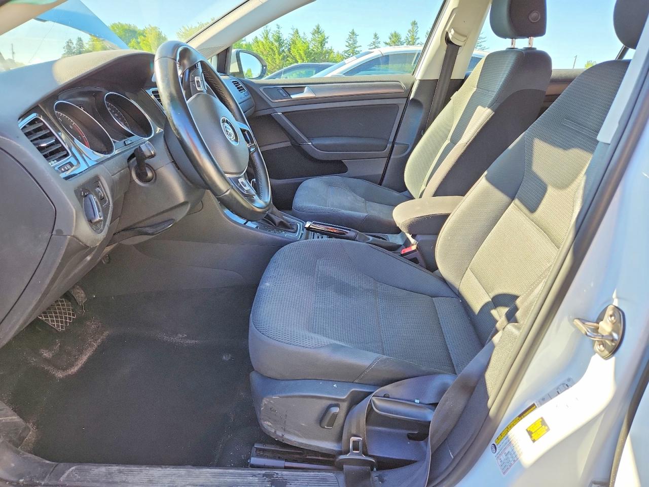 2019 VOLKSWAGEN GOLF