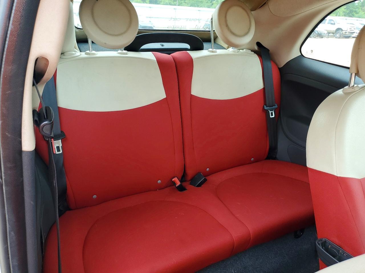 2015 FIAT 500