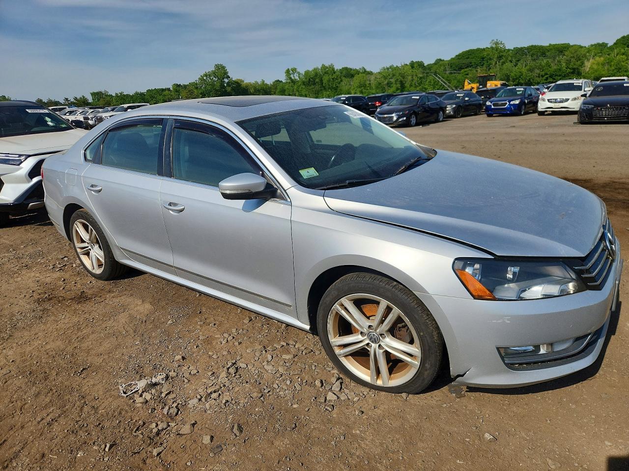 2015 VOLKSWAGEN PASSAT