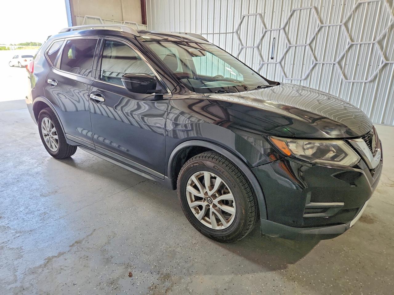 2018 NISSAN ROGUE