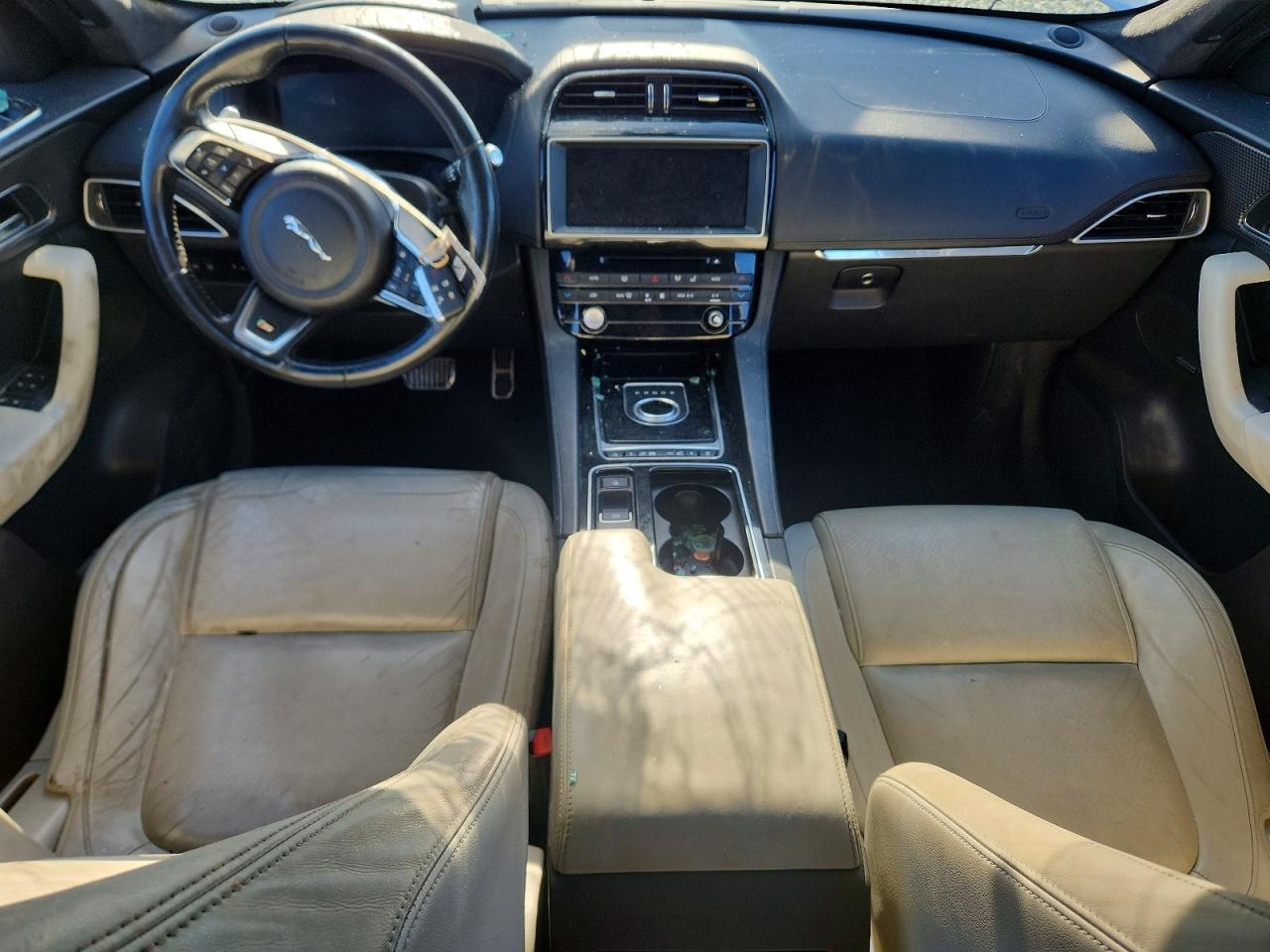 2017 JAGUAR F-PACE