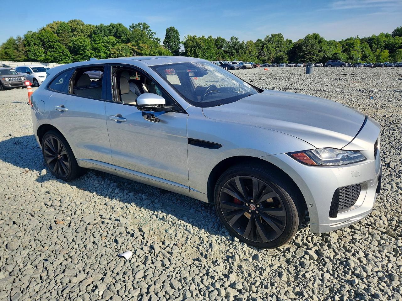 2017 JAGUAR F-PACE