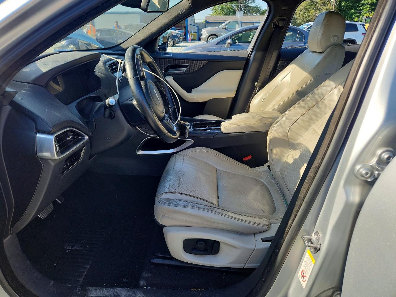 2017 JAGUAR F-PACE