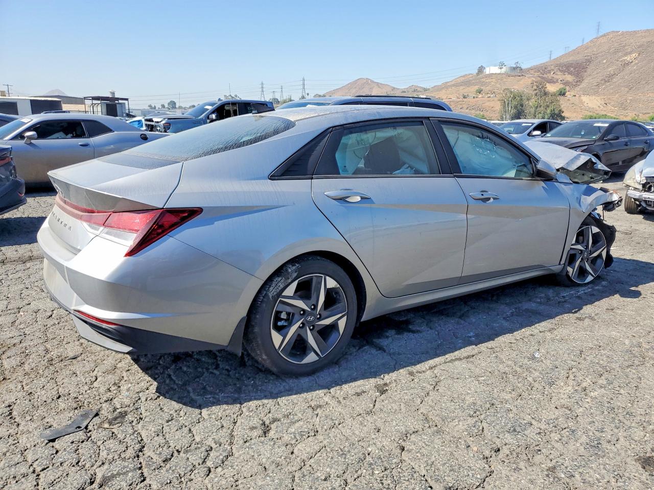 2023 HYUNDAI ELANTRA