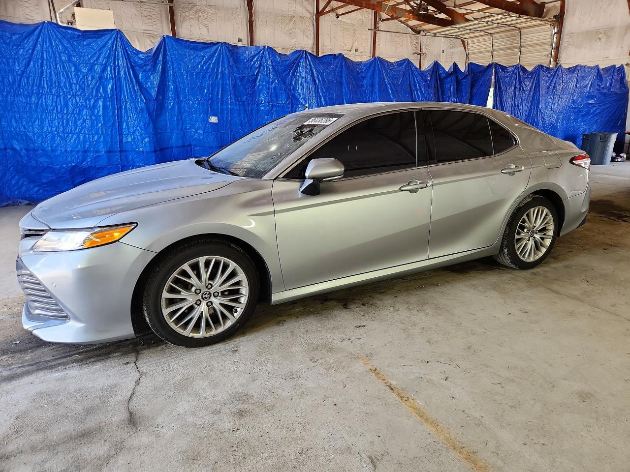 2018 TOYOTA CAMRY