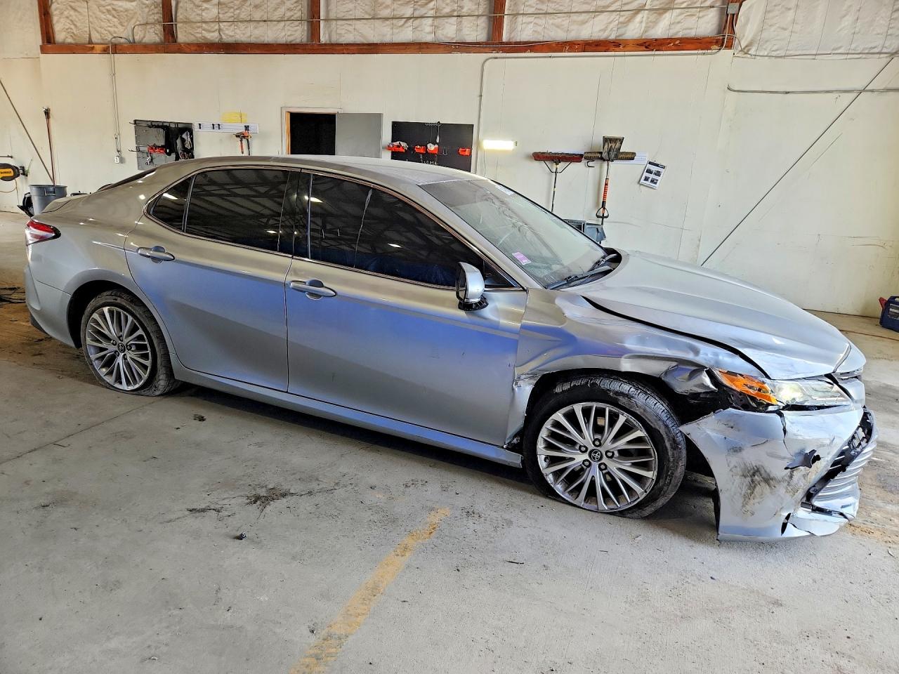 2018 TOYOTA CAMRY