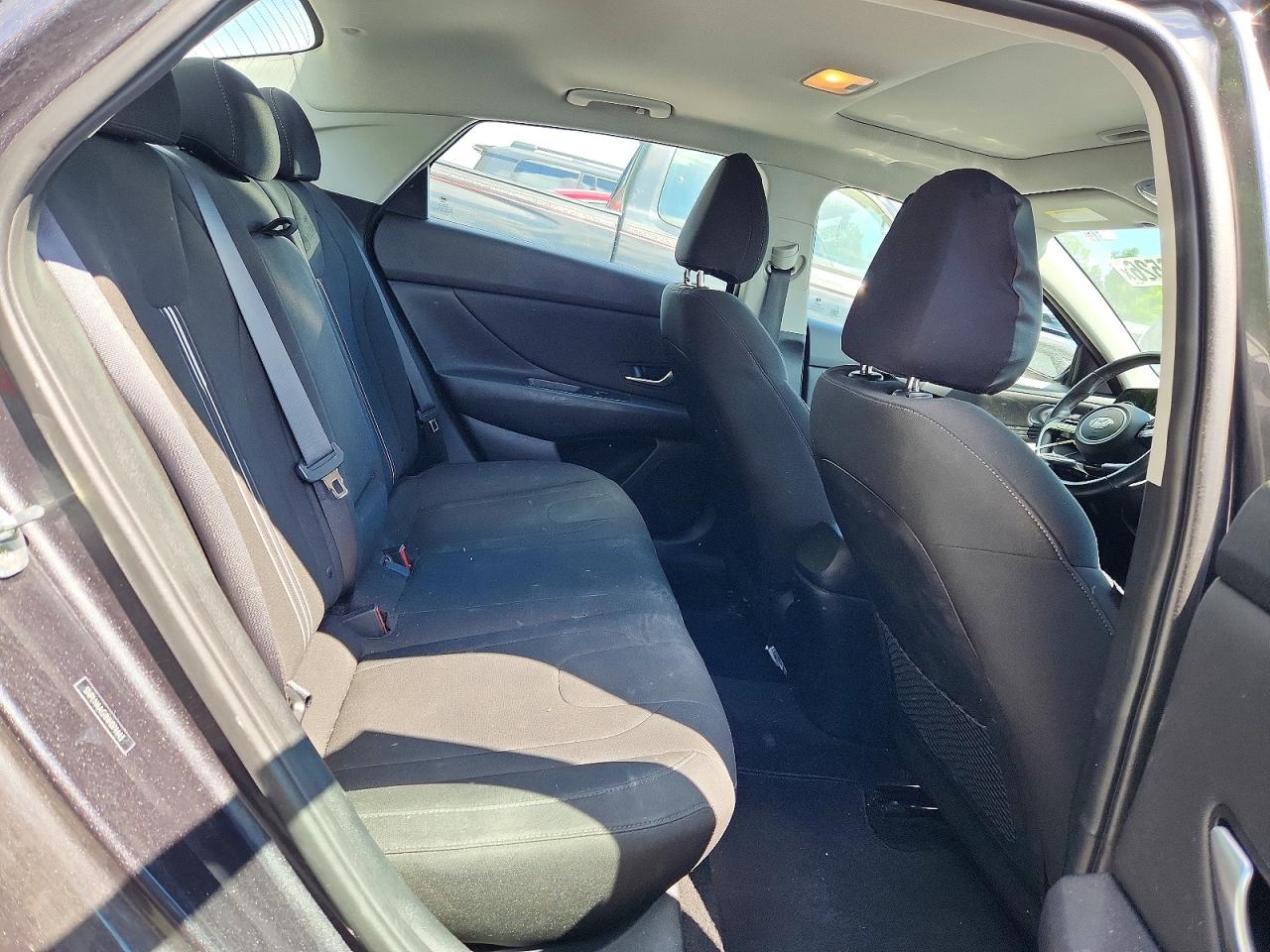 2022 HYUNDAI ELANTRA