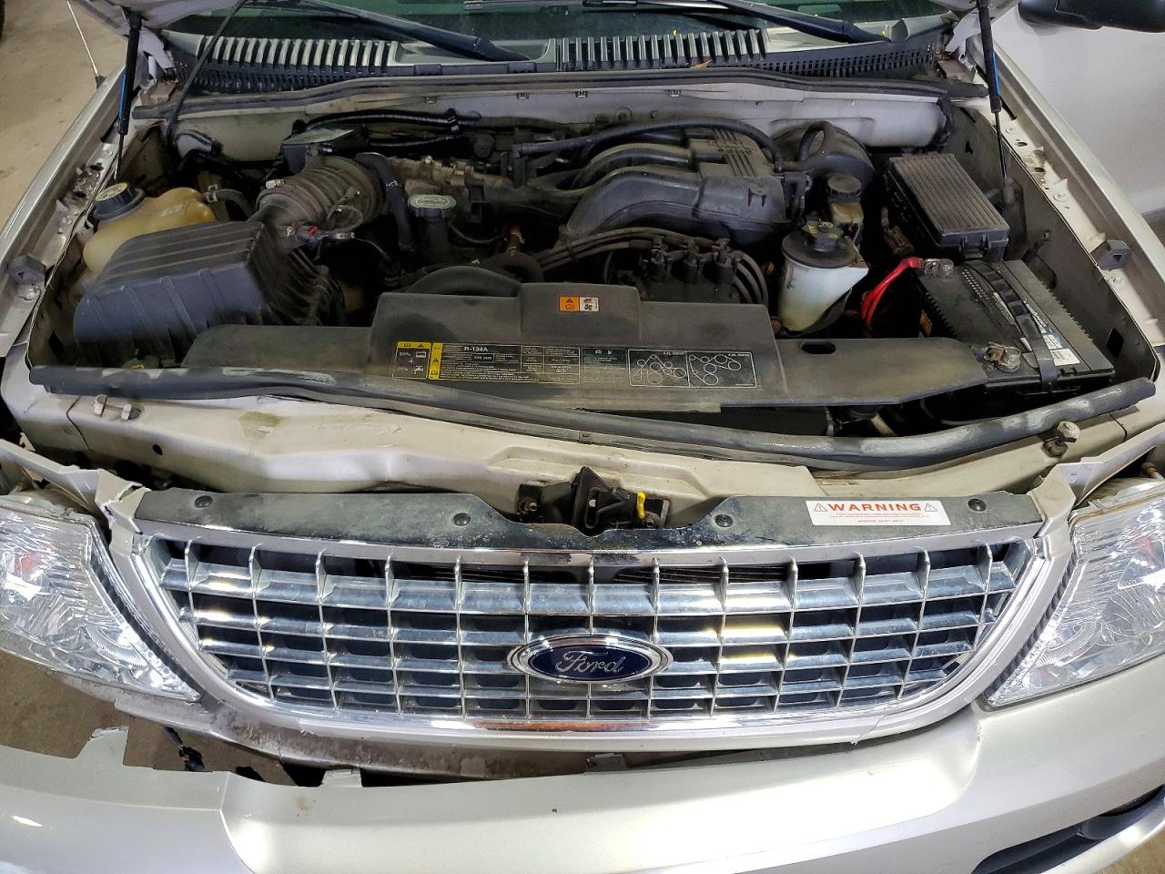 2004 FORD EXPLORER