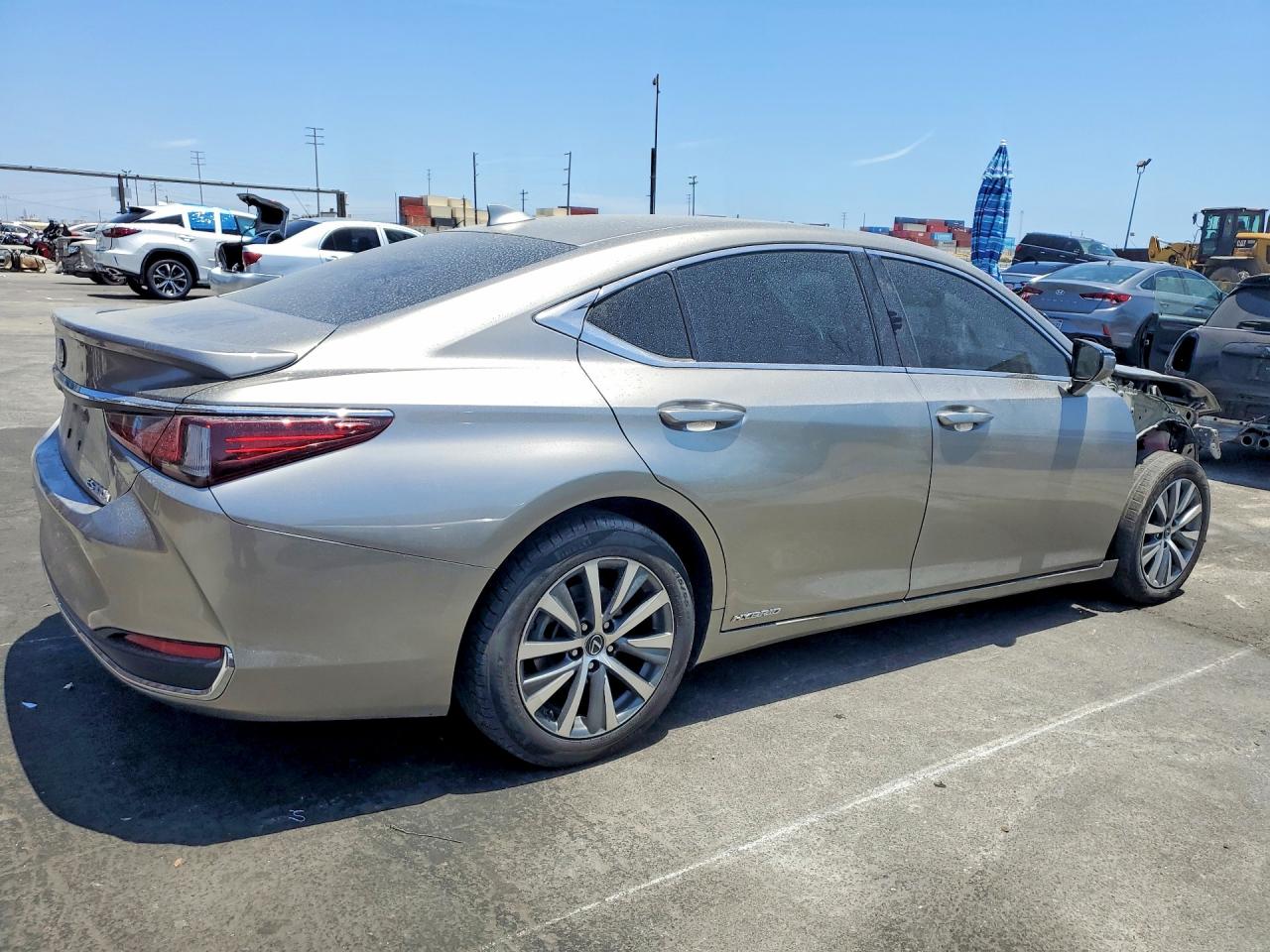 2021 LEXUS ES300