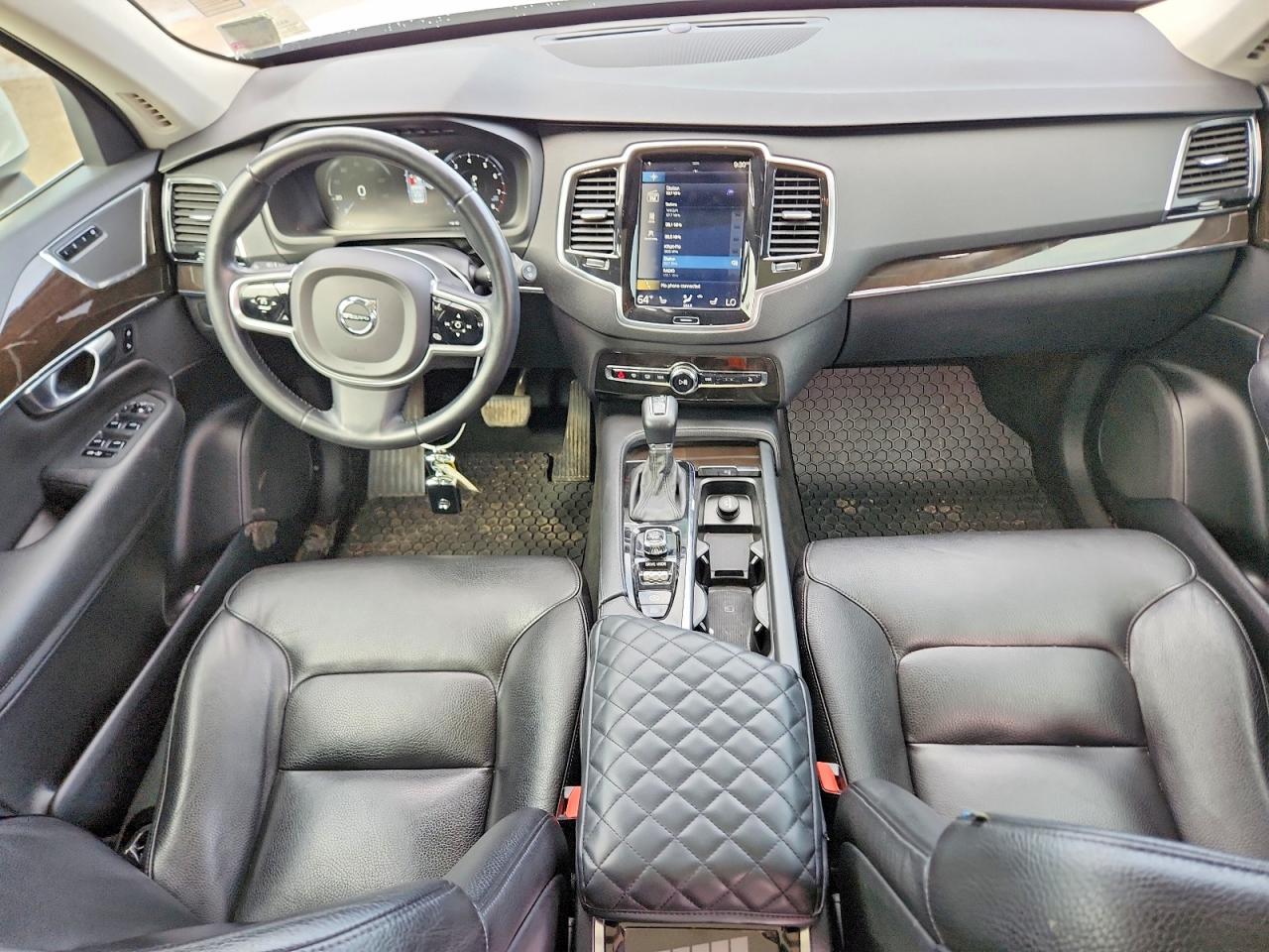 2018 VOLVO XC90