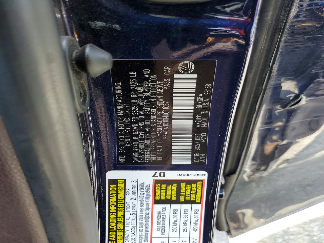 2021 LEXUS ES300