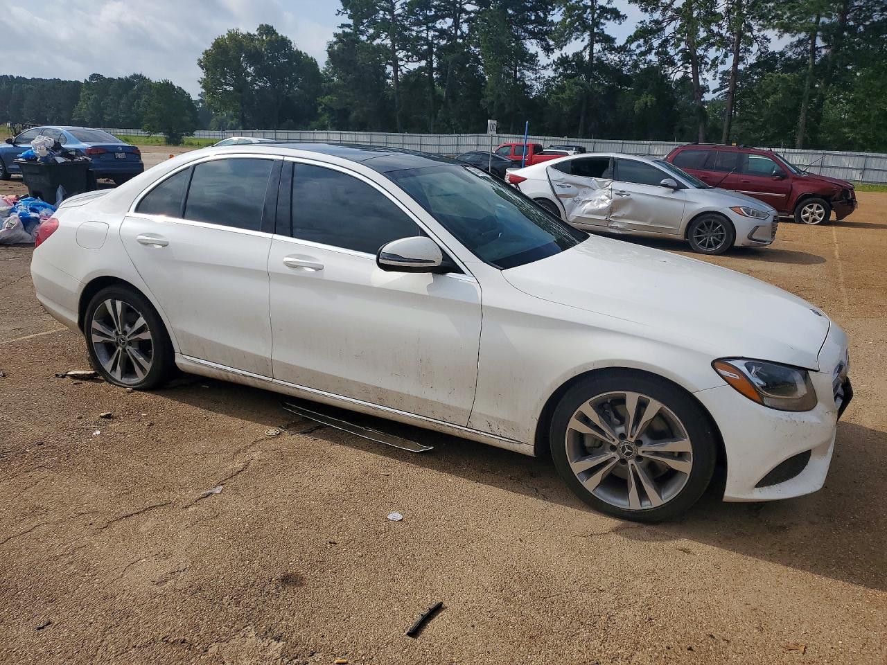 2017 MERCEDES-BENZ C-CLASS