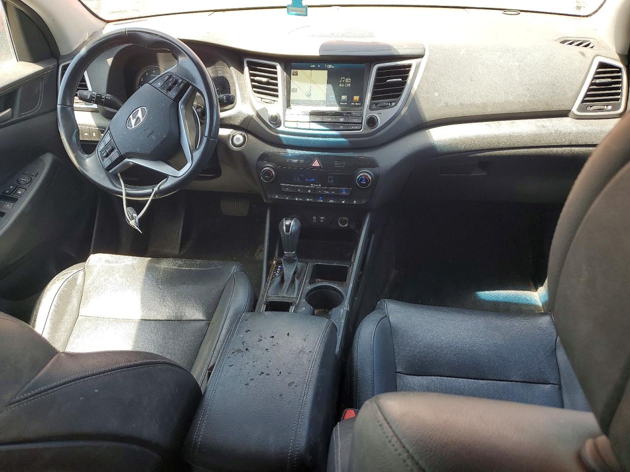 2016 HYUNDAI TUCSON
