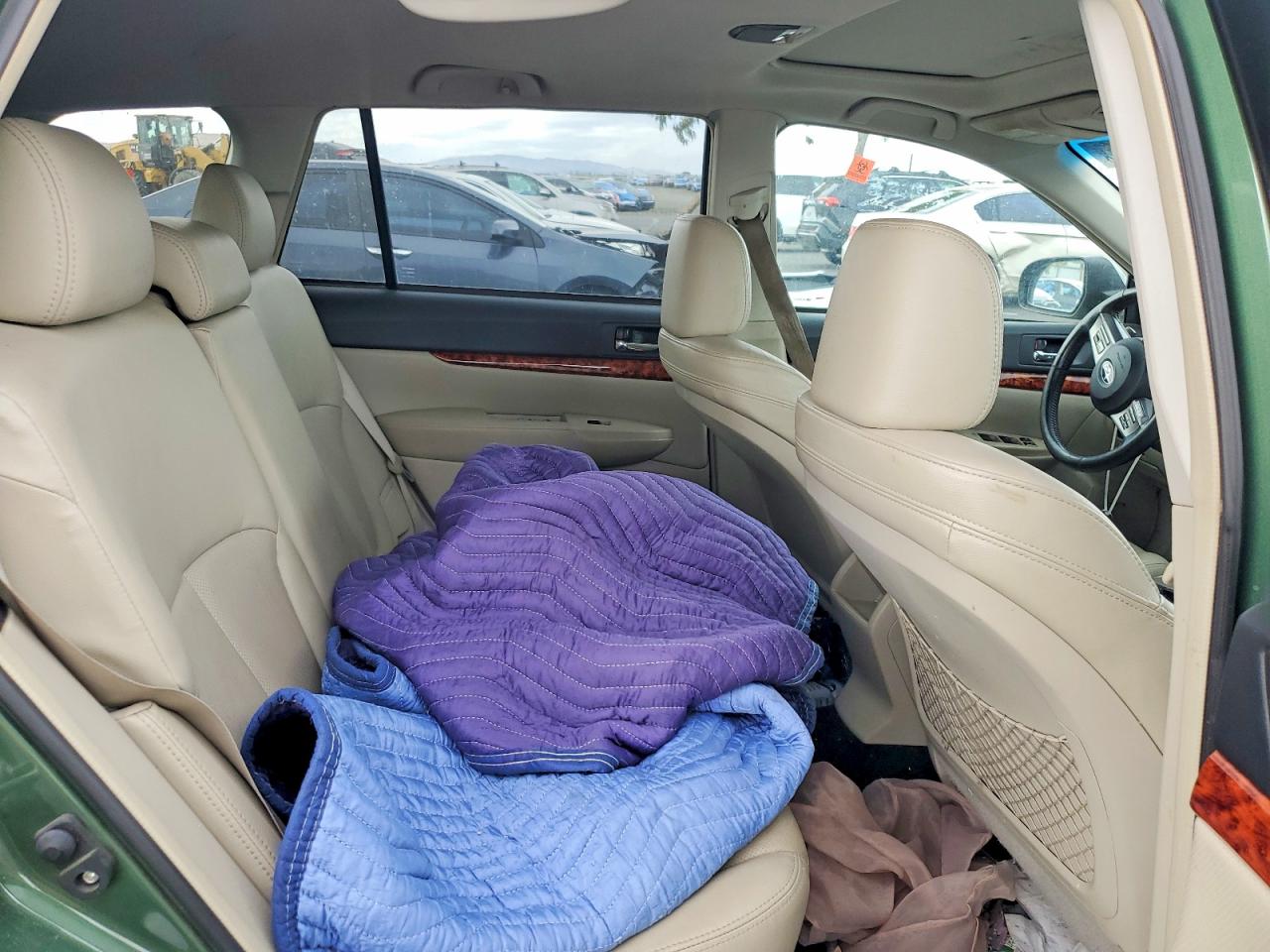 2011 SUBARU OUTBACK