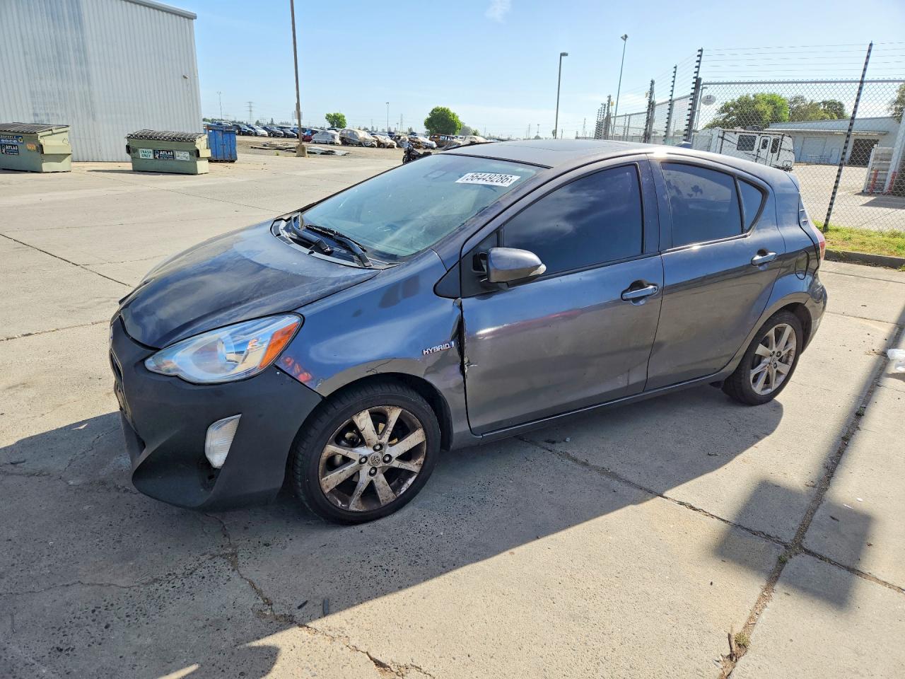 2016 TOYOTA PRIUS