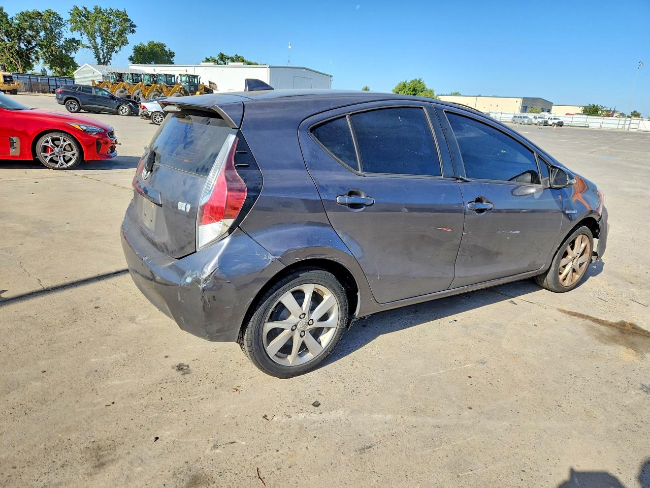 2016 TOYOTA PRIUS