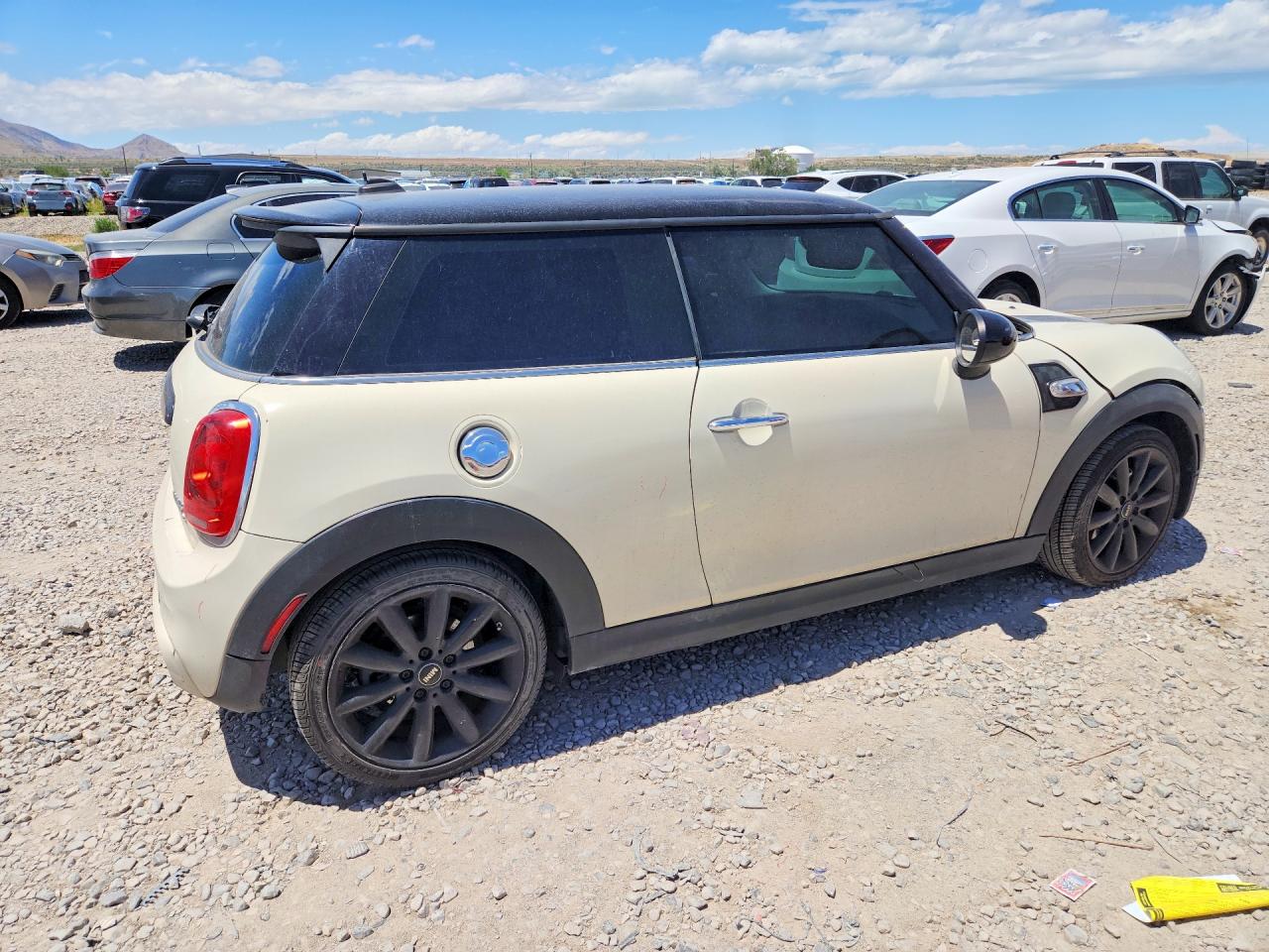 2015 MINI COOPER