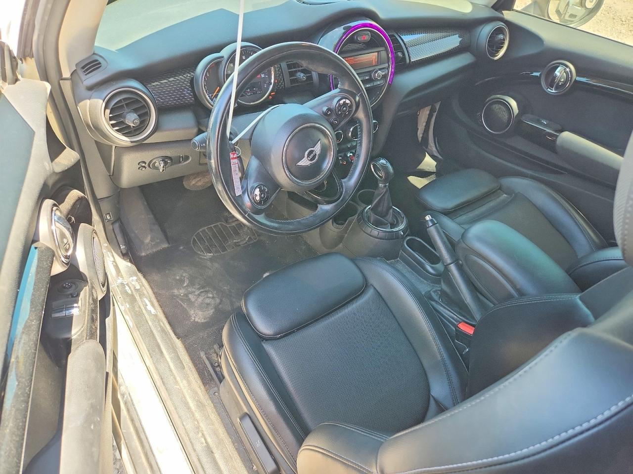 2015 MINI COOPER
