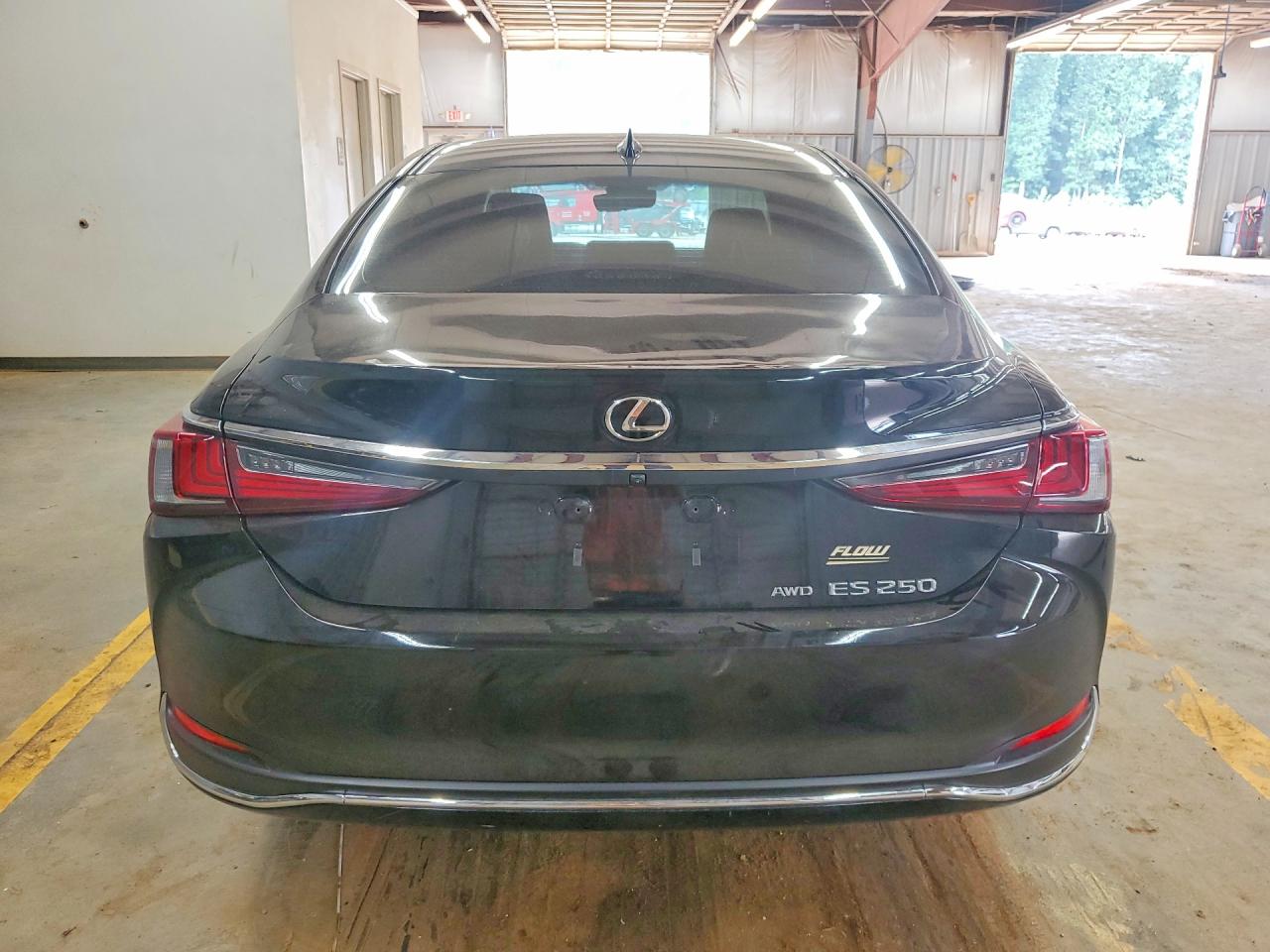 2021 LEXUS ES250