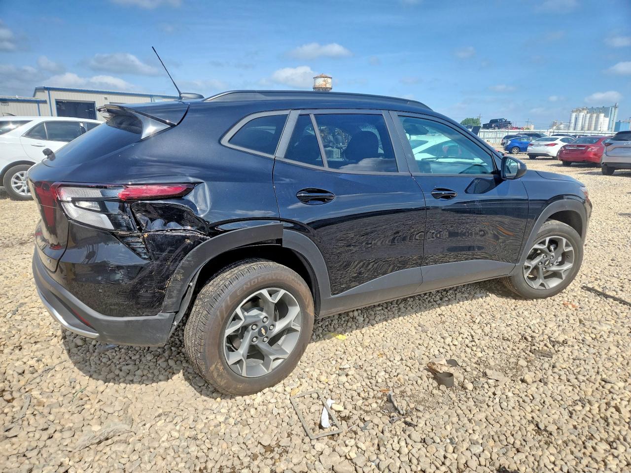 2025 CHEVROLET TRAX