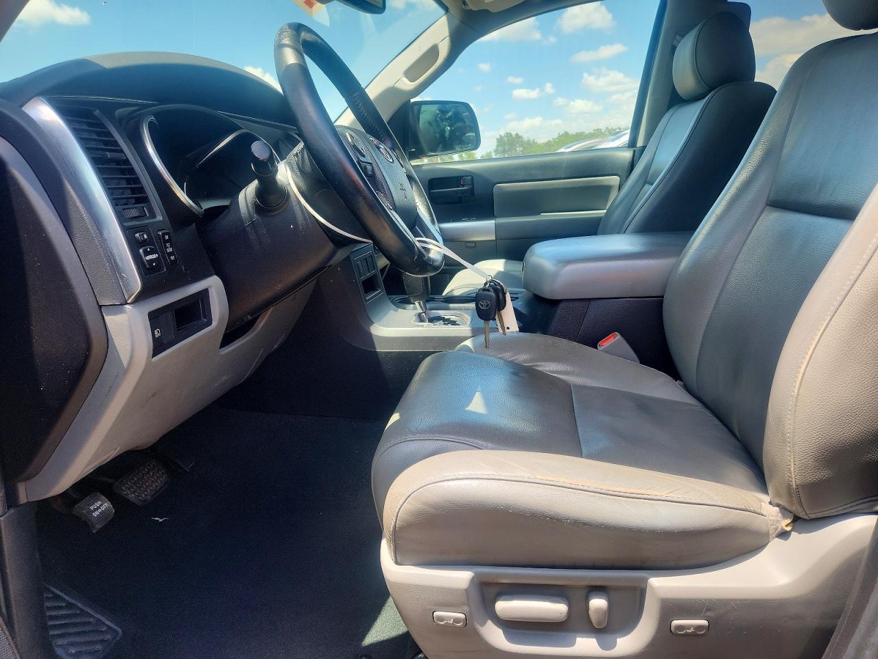 2019 TOYOTA SEQUOIA