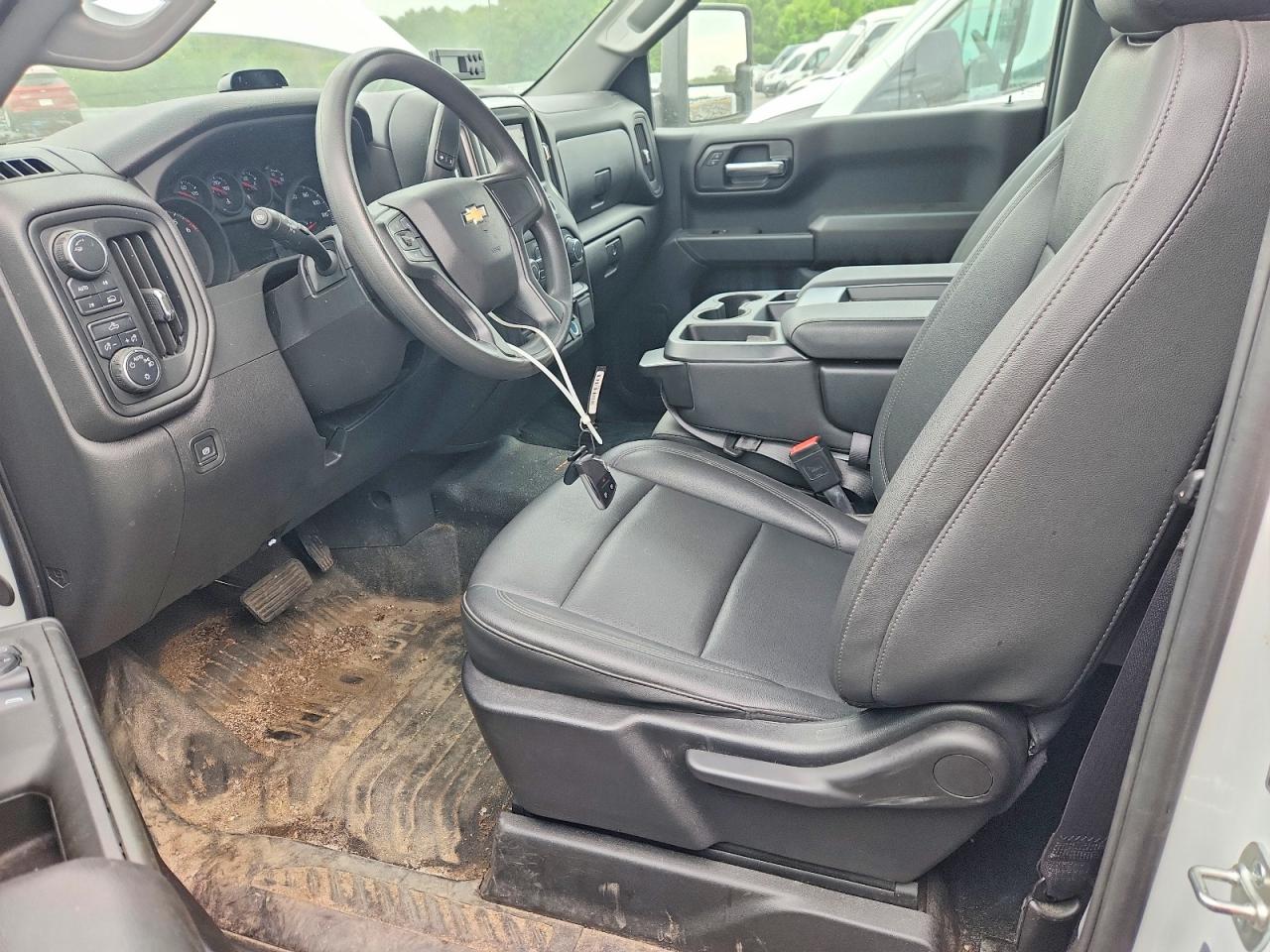 2025 CHEVROLET SILVERADO