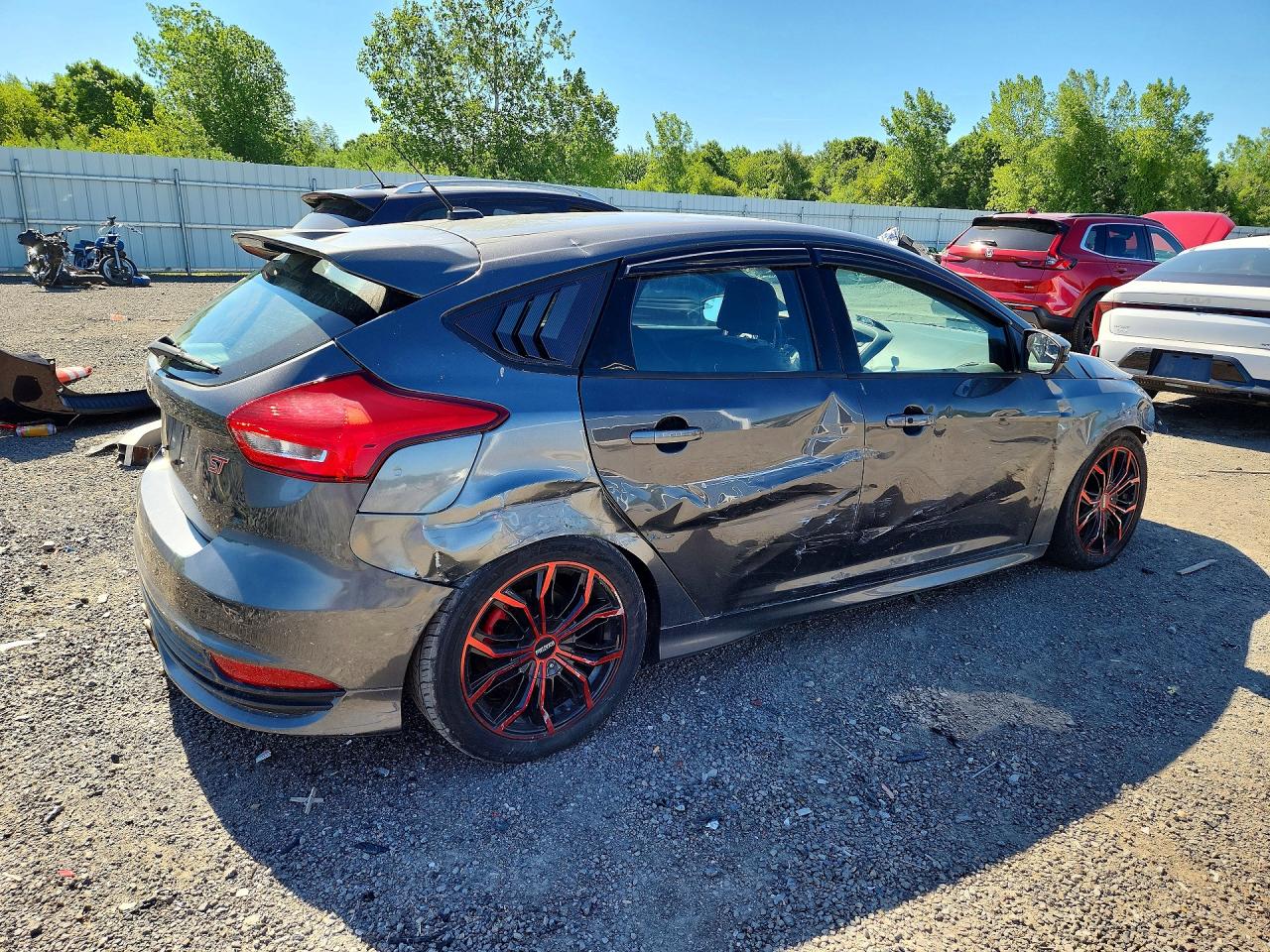 2016 FORD FOCUS