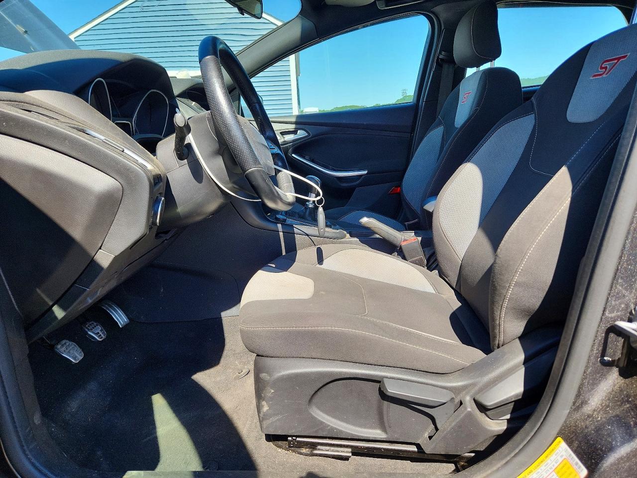 2016 FORD FOCUS