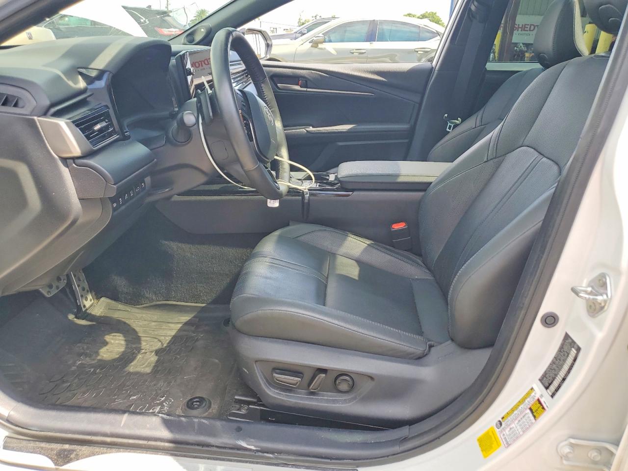 2025 TOYOTA CAMRY