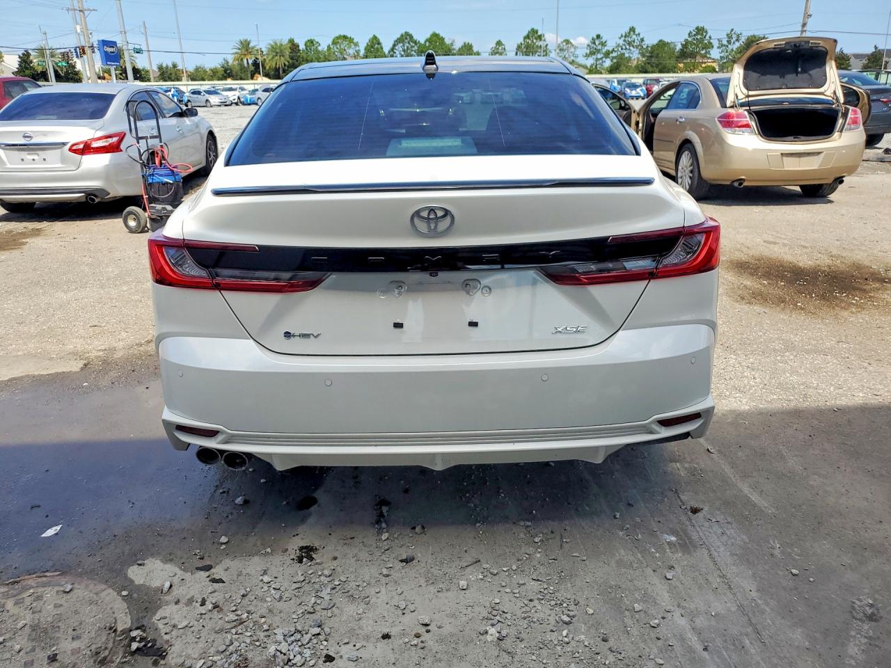 2025 TOYOTA CAMRY