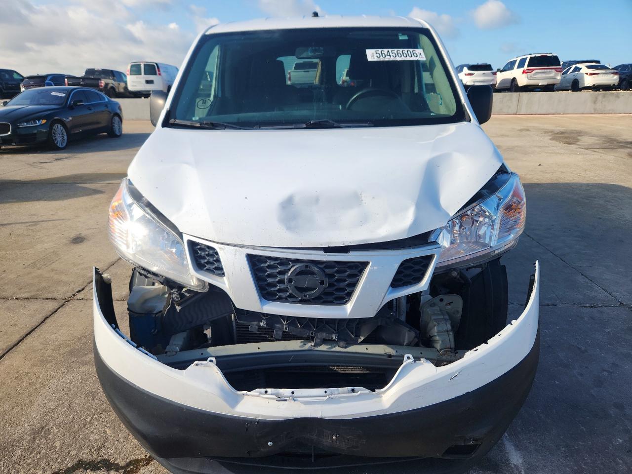2019 NISSAN NV200 S