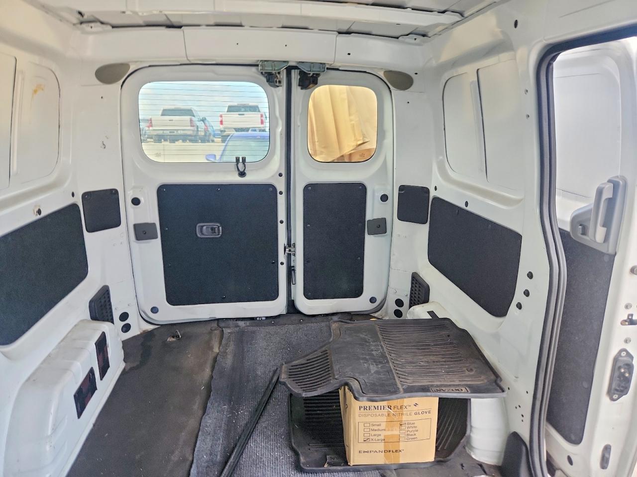 2019 NISSAN NV200 S