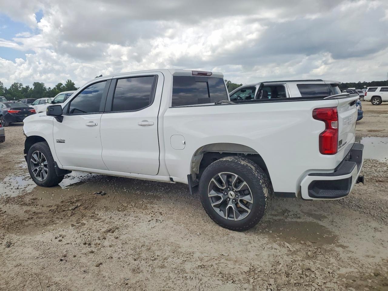 2024 CHEVROLET SILVERADO