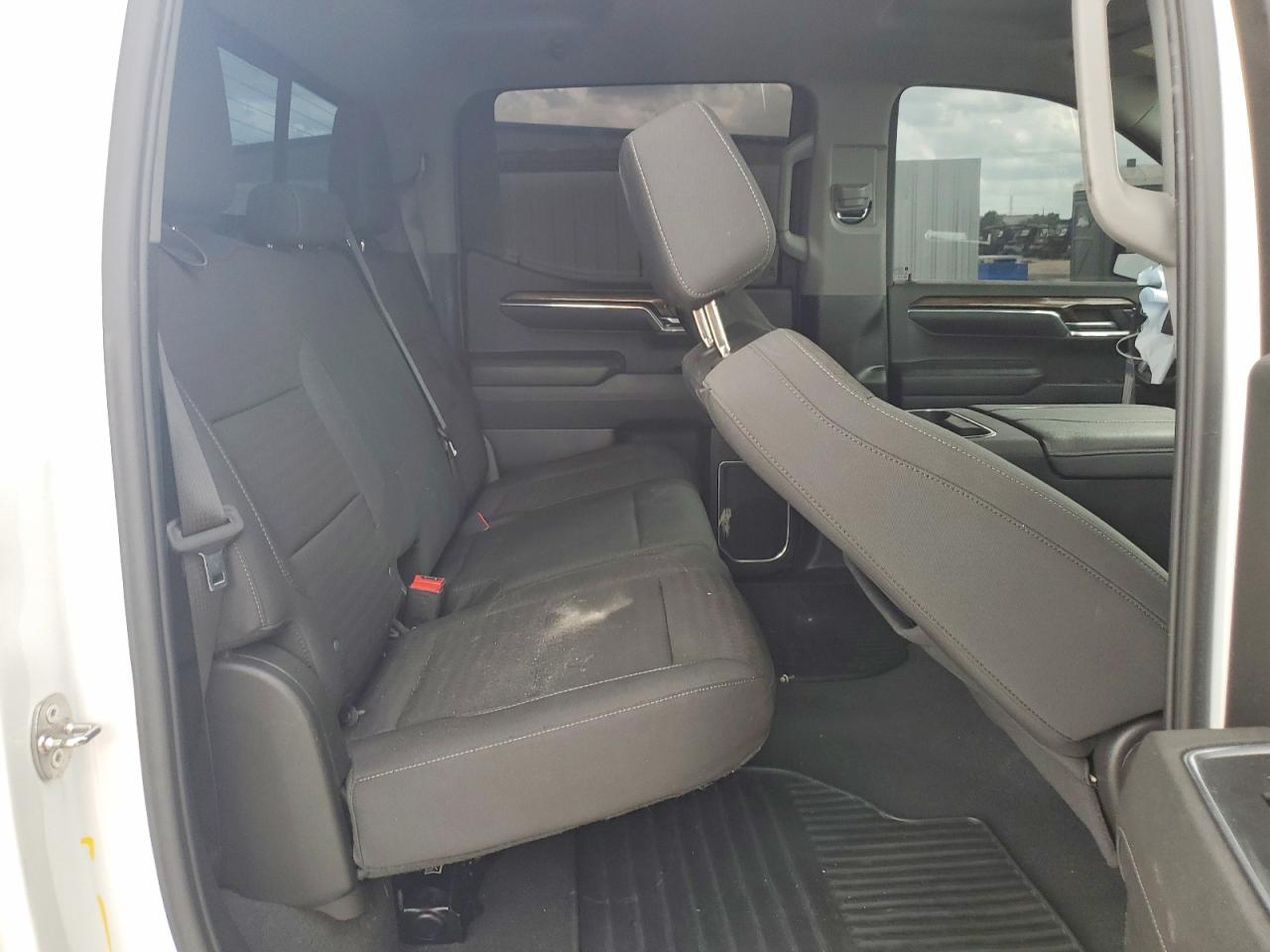 2024 CHEVROLET SILVERADO